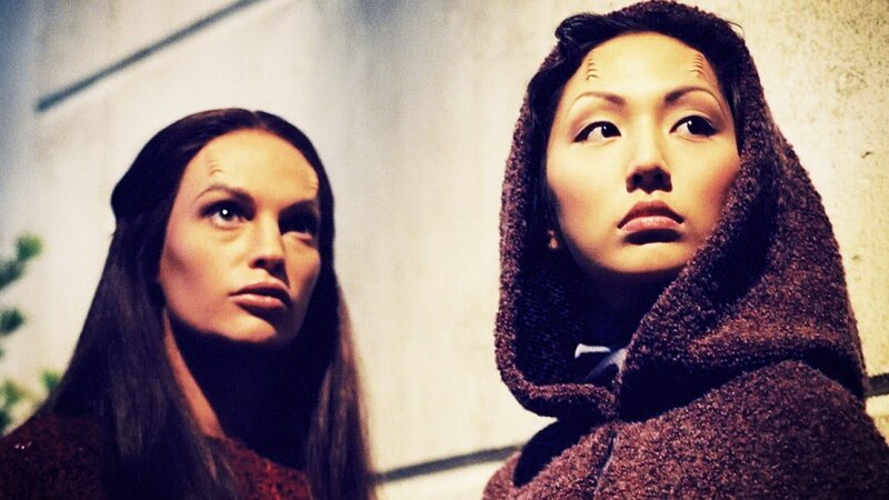 Hoshi Sato (Linda Park, r.) – Bild: Tele 5