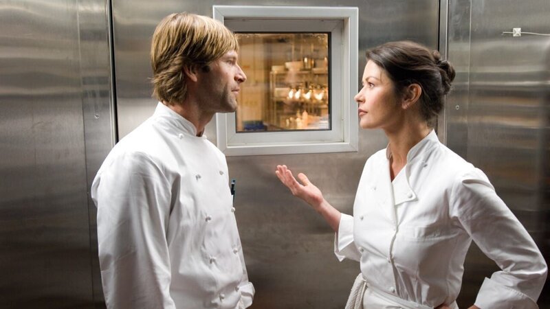L-R: Nick (Aaron Eckhart) und Kate (Catherine Zeta-Jones)  – Bild: TNTH /​ TNT HD for promotion only