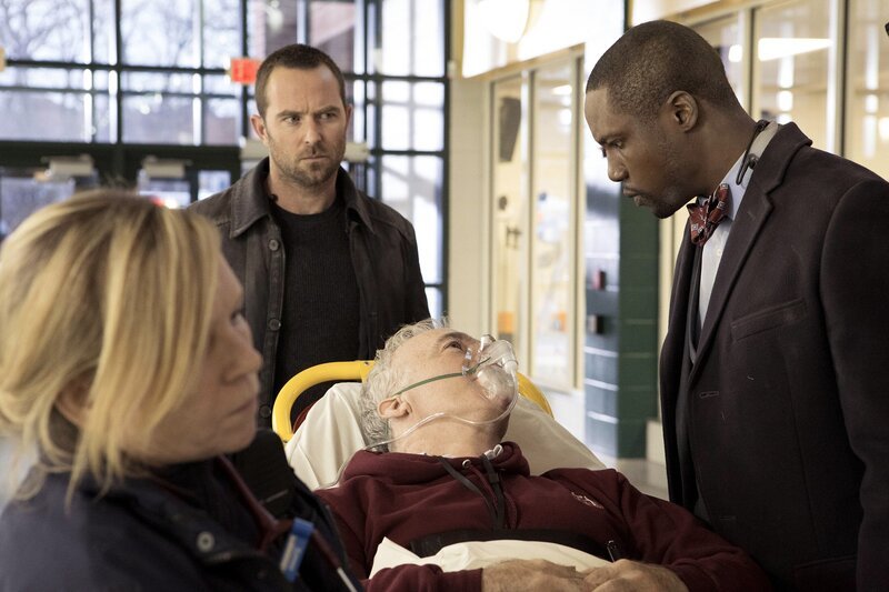 Kurt Weller und Edgar Reade. – Bild: PLURIMEDIA (Warner Bros)