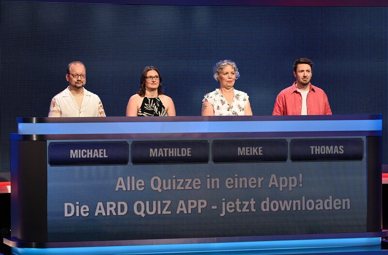 Die Kandidat:innen (v.l.n.r.): Michael Erberich, Mathilde Lemesle, Meike Korff und Thomas Blaschke. – Bild: ARD/​Uwe Ernst