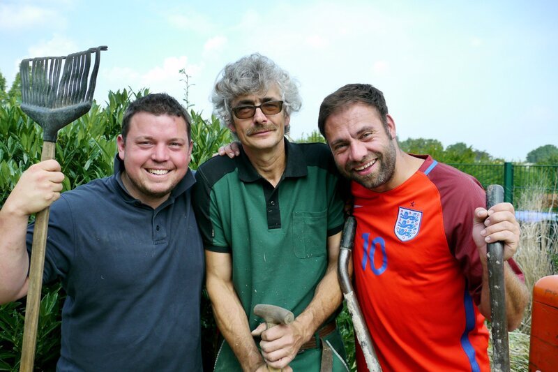 Die Beet-Brüder (v.l.): Henrik, Ralf und Claus – Bild: Foto: MG RTL D /​ Tokee Bros.