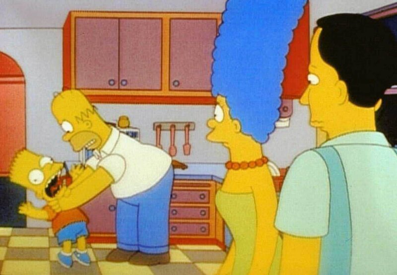 Homer würgt Bart, weil sein Sohn ihm auf den Bauch geschlagen hat. – Bild: PR7; ProSieben Media AG