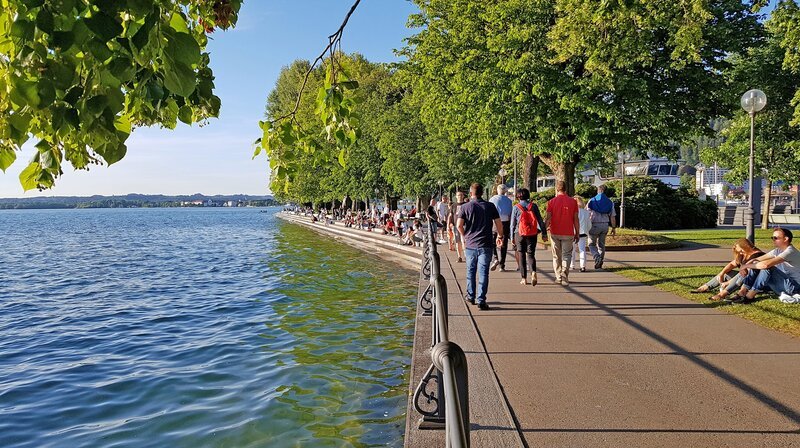 Die Sunsetstufen auf dem Molo – Bild: SR/​Ute Werner