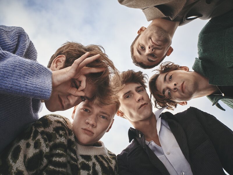 L-R: Emil Belton, Bruno Alexander, Oskar Belton, Max Mattis und Leo Fuchs. – Bild: Joyn