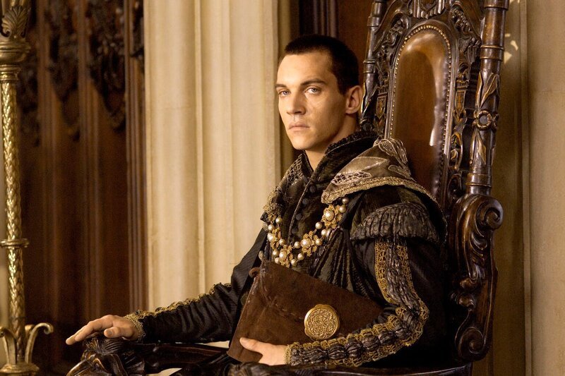 Auch wenn er bei der ersten Verhandlung den Kürzeren gezogen hat, versucht Henry VIII. (Jonathan Rhys Meyers) weiterhin alles, um die Scheidung mit Katharina durchzusetzen. Mittlerweile liebäugelt er sogar mit den Reformatoren … – Bild: AXN White