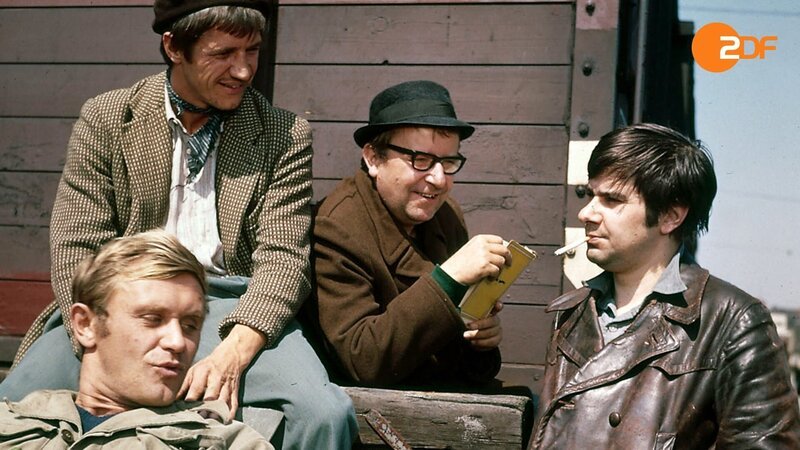 (von links nach rechts, oben nach unten): Fred Haltiner (als Palle), Erik Ode (als Kommissar Keller), Gerd Baltus (als Bender) und Horst Frank (als Krass). – Bild: Heimatkanal