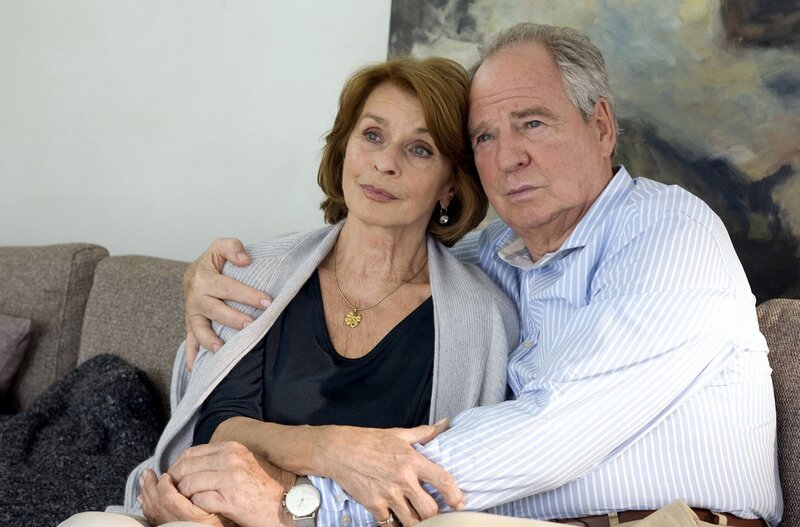 Senta Berger, Friedrich von Thun – Bild: PLURIMEDIA (ARD /​ Degeto /​ Erika Hauri)