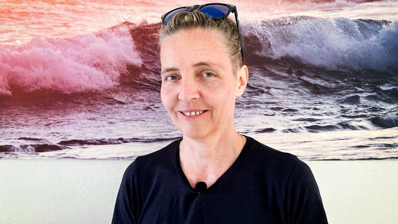 Die Aargauerin Silvia Frey widmet ihr Wissen und ihre ganze Zeit dem Schutz der Meerestiere. – Bild: SRF