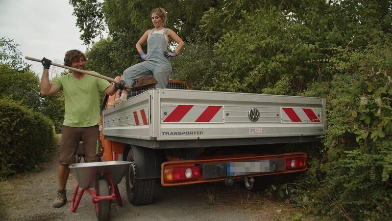 Sarah und Flo – Bild: RTL /​ smac media /​ Stadtgemüse
