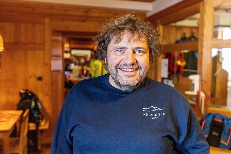 Siegfried Karl Hüttenwirt der Kürsinger Hütte – Bild: Eduardo Gellner /​ ServusTV