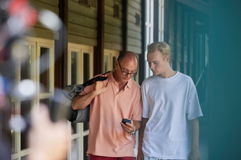 Martin Brambach (l.); Bruno Alexander (r.) – Bild: Joyn/​ProSieben /​ Svenja Blobel