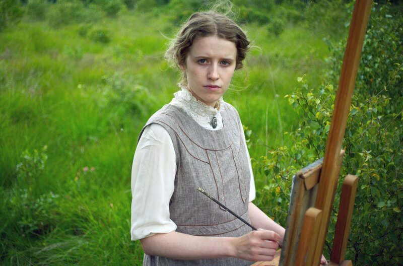Die Malerin Paula Modersohn-Becker (Katharina Stark) in Worpswede (Spielszene) – Bild: NDR /​ Kinescope Film/​Janne Ebel