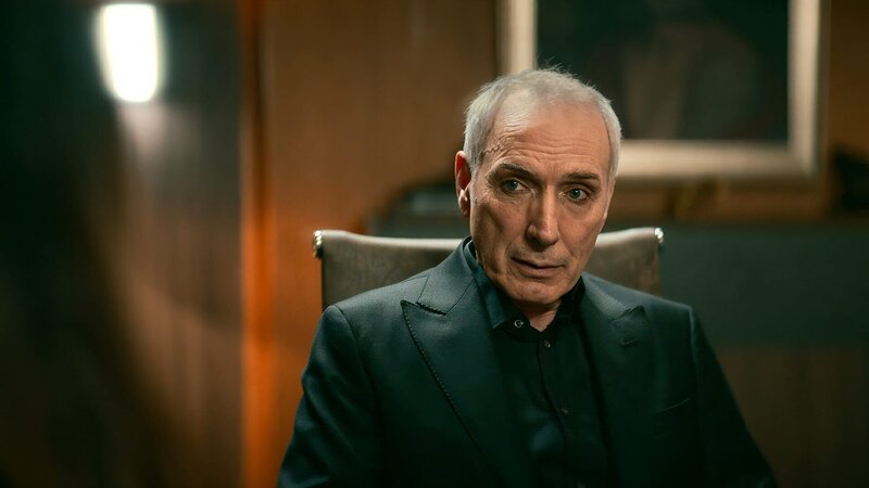 Dr. Tomás Marlow (Eusebio Poncela) – Bild: AXN White