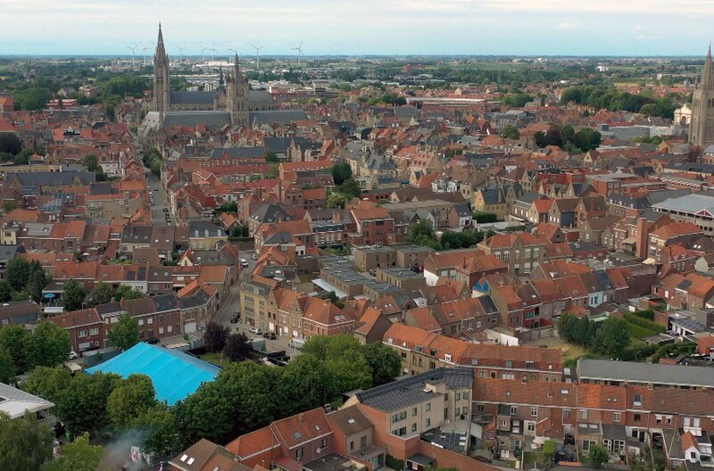 Das Laguiole-Messer aus dem Dorf Laguiole ist ein Symbol für das traditionelle Handwerk des Aubrac, das industriellen Nachahmungen zum Trotz durch renommierte Manufakturen wieder auflebt. – Bild: Elephant Doc