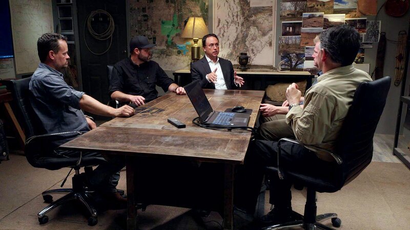 L – R: Thomas Winterton, Bryant ‚Dragon‘ Arnold, Brandon Fugal, Travis Taylor, Erik Bard – Bild: THE HISTORY CHANNEL /​ Prometheus Entertainment