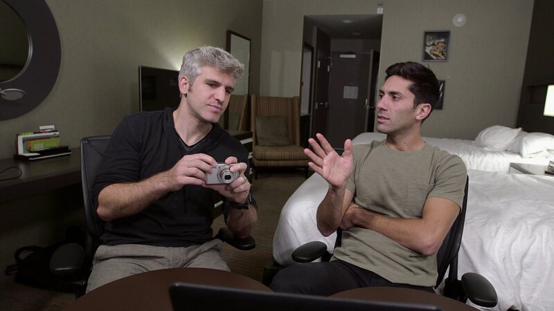 L-R: Max, Nev – Bild: Paramount