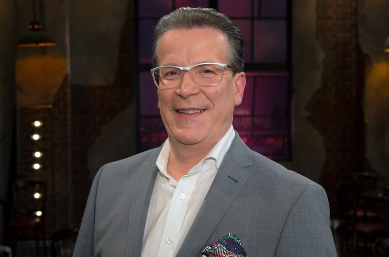 Gast in der Sendung: Christoph Kuckelkorn (Präsident des Festkomitees Kölner Karneval) – Bild: WDR/​Melanie Grande