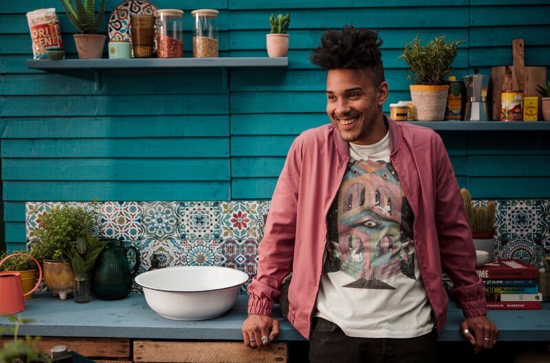 Nico Reynolds – Bild: Feuer und Flamme – Grillen mit Nico Reynolds /​ 1 /​ RTL /​ Appetite Media TV