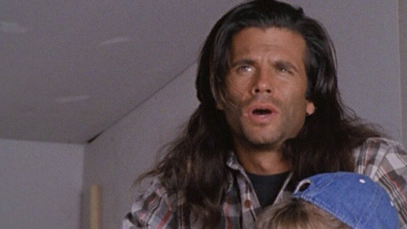 Zwischen Emily (Anne Menden, l.) und Kate ist die Stimmung auf dem Tiefpunkt. – Bild: TVNOW