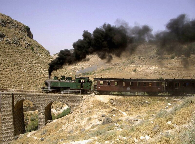 Auf der ehemaligen Haifabahn im Yamuktal. – Bild: SWR/​Schweitzer