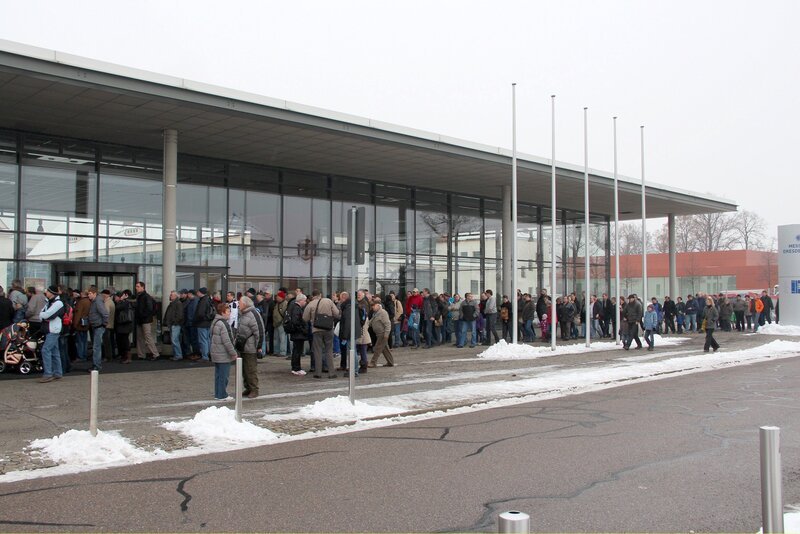 Seit knapp einem Jahrzehnt findet jedes Jahr, mit wachsendem Erfolg, im Februar eine große Modellbahnausstellung in der Messe im alten Schlachthof von Dresden statt. – Bild: SWR/​Wolfgang Drichelt