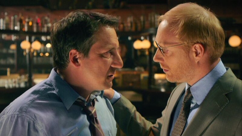 Bürgermeister Gerhard Tschach (Robert Palfrader, l.) und Landespolitiker Katzlbrunner (Simon Schwarz) – Bild: ORF/​Superfilm/​Ingo Pertramer