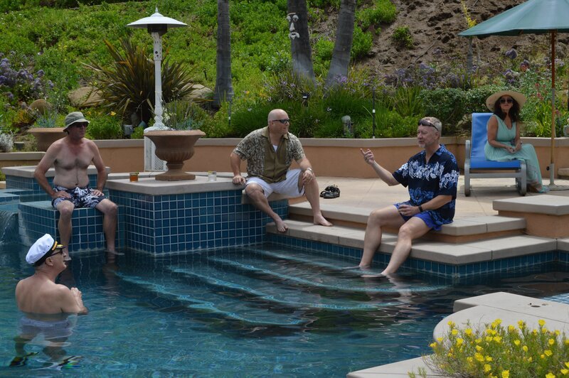 Ron Vinci and his friends would hang around the pool drinking, having a good time, whereas Cathy Pileggi would never go in the water. She was known for never dipping in the pool, not going in the ocean. She was the person sitting on the side with her nose buried in a book (recreation). – Bild: Investigation Discovery /​ Discovery Channel