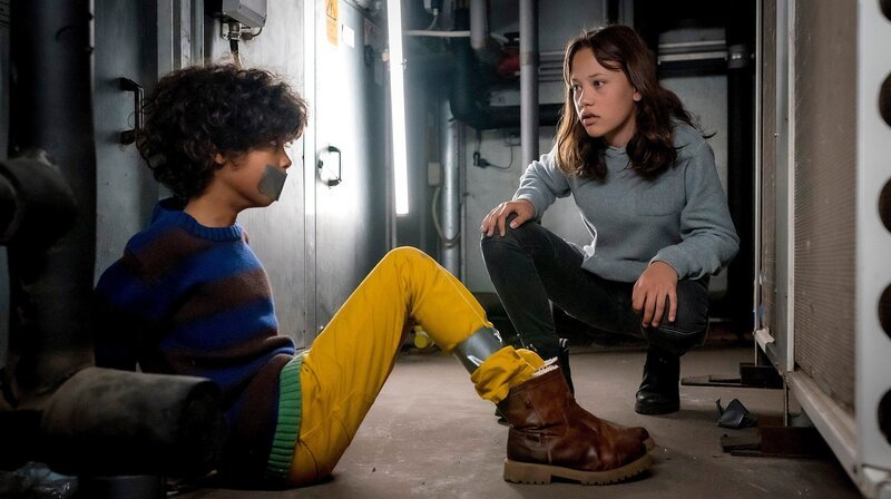 Endlich hat Kira Femi gefunden! – Bild: NDR/​Boris Laewen