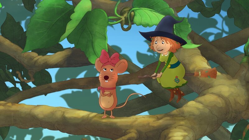 Hilda ist sehr verärgert, dass sie in einer Mausefalle sitzen musste. – Bild: ZDF/​Akkord Film/​Bastei Lübbe AG