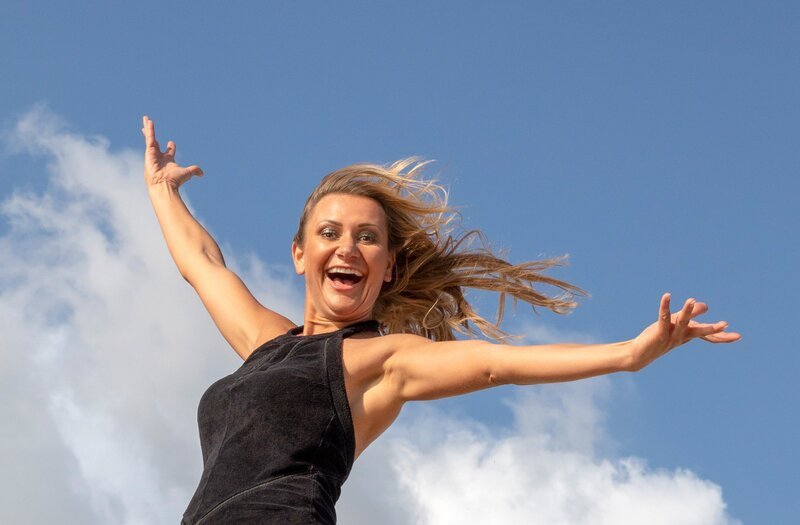 Angelika Niedetzky. – Bild: ORF III