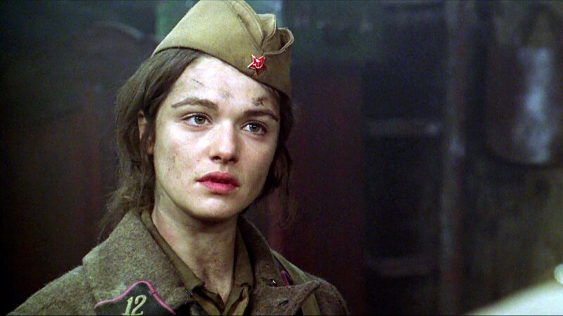 Soldation Tania (Rachel Weisz) – Bild: RTLZWEI Soldation Tania (Rachel Weisz) – Bild: RTLZWEI