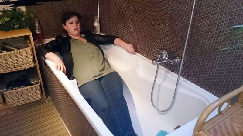 Joelina (19) – Bild: RTL II