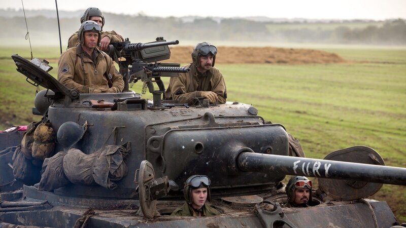 Die Mannschaft des Panzers ‚Fury‘: Wardaddy (Brad Pitt), Grady Travis (Jon Bernthal), Boyd Swan (Shia LaBeouf), Norman Ellison (Logan Lerman) und Trini Garcia (Michael Peña) – Bild: RTLZWEI Die Mannschaft des Panzers ‚Fury‘: Wardaddy (Brad Pitt), Grady Travis (Jon Bernthal), Boyd Swan (Shia LaBeouf), Norman Ellison (Logan Lerman) und Trini Garcia (Michael Peña) – Bild: RTLZWEI