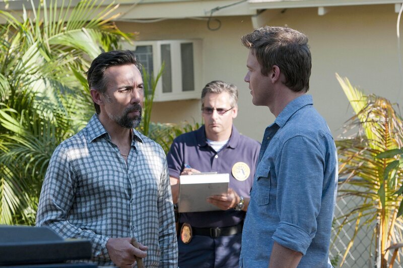 Eduardo Garcia (Francesco Quinn, li.) und Jim Longworth (Matt Passmore) – Bild: RTL Crime