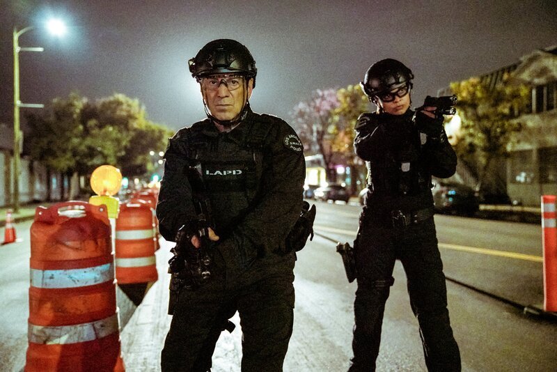 Christina ‚Chris‘ Alonso (Lina Esco, re.) – Bild: Bill Inoshita /​ CBS ENTERTAINMENT /​ CBS Broadcasting, Inc.