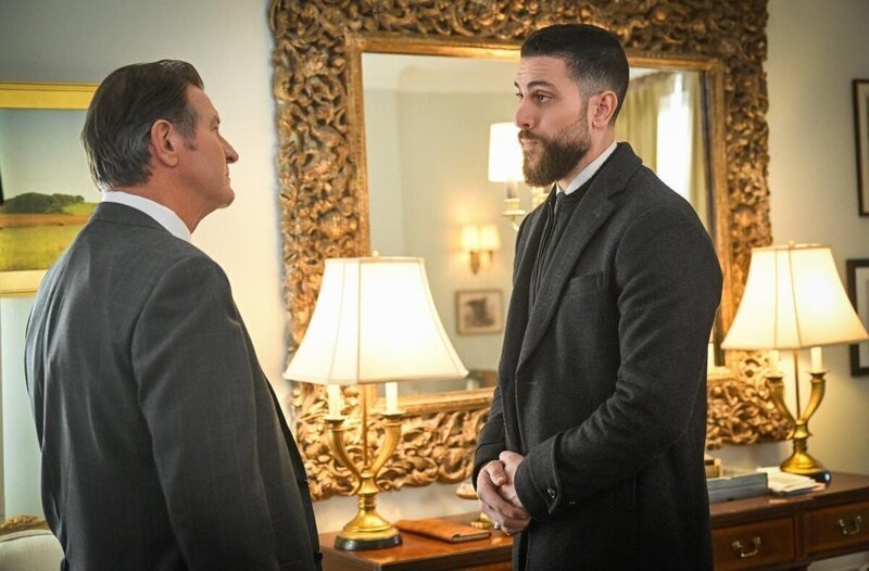 Curtis Grange (Brett Cullen, l.); Special Agent Tiffany Wallace (Katherine Renee Turner, r.). – Bild: David M. Russell