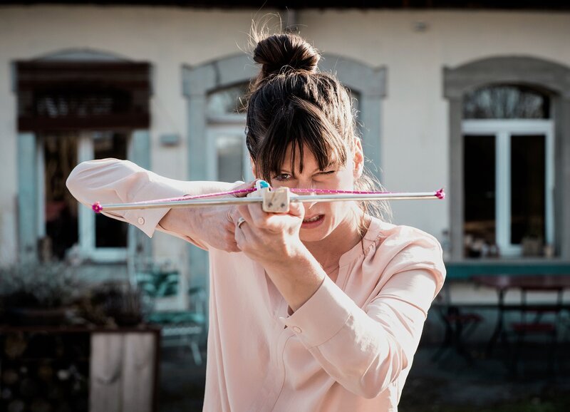 Seitentriebe Folge 5 Staffel 1, Episode 5 Wut im Bauch: Vera Bommer als Nele – Bild: Copyright SRF/​Nikkol Rot