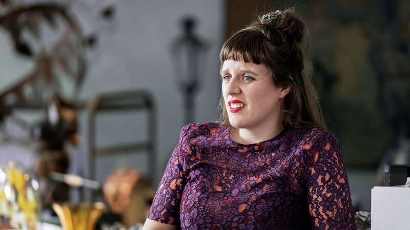 Seitentriebe SRF Serie Staffel 2 Folge 4 Opfer von Einbruch Vera Flück (Mia) Buch: Güzin Kar Regie: Güzin Kar, Cosima Frei Produktion: Langfilm – Bild: SRF/​Samuel Schalch