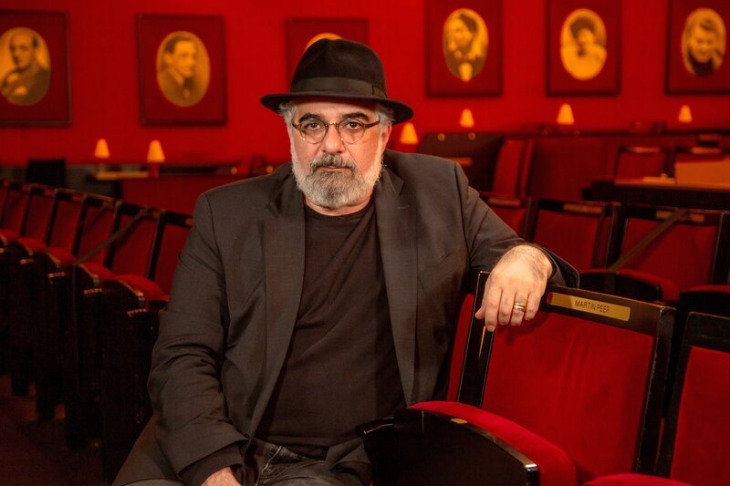 Michael Niavarani. – Bild: Philip Aschauer / ORF / produktionsraum Michael Niavarani. – Bild: Philip Aschauer / ORF / produktionsraum