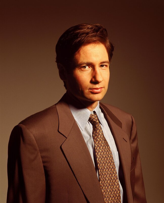 Fox Mulder (David Duchovny) – Bild: Picture © 1994⁠–⁠1995 Twentieth Century Fox Film Corporation.  All rights reserved. Lizenzbild frei
