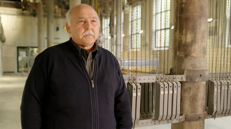 Bergarbeiter Tonino D’Orsaneo kam als 7-Jähriger von den Abruzzen nach Deutschland. – (Interview geführt im Museum ENERGETICON in Alsdorf) – Bild: WDR/​Broadview TV/​Christian Eichenauer