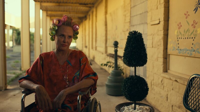 Valerie Brisky (Virginia Madsen) – Bild: Duomo, LLC. All Rights Reserved.