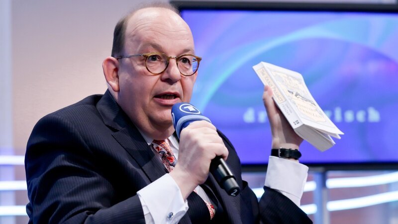 Denis Scheck – Bild: ZDF and MDR /​ Andreas Lander
