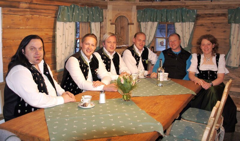 Die Edlseer mit Harry Prünster – Bild: ORF