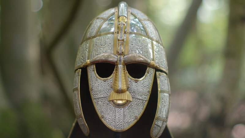 In einem Garten in Sussex finden Forscher die Überreste eines Schiffsbegräbnisses. – Bild: ZDF und Louis Caulfield; Jim Petersen