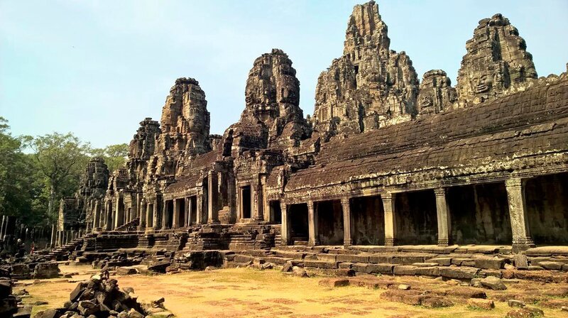 In der Tempelanlage Angkor Wat feierte die Khmer-Monarchie ihre Götter. – Bild: phoenix/​ZDF