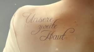 Für die einen schönste Nebensache der Welt, für andere überflüssiger Luxus: Mode. Doch keiner kommt an ihr vorbei. „Unsere zweite Haut“ riskiert einen Blick hinter die Stoffe, aus denen das Geschäft mit Individualität gemacht ist. – Bild: BR/​INTER/​AKTION GmbH/​BR-Mediathek