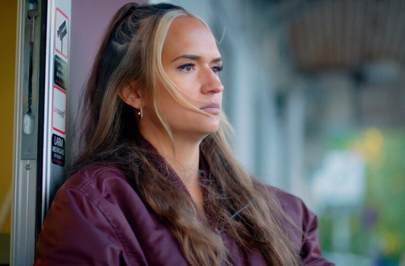 Liana (Bianca Kronlöf) – Bild: WDR/​Nexiko/​SVT/​Ita Zbroniec-Zajt