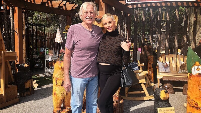 Heather Rae Young (r.) – Bild: Warner Bros. Discovery