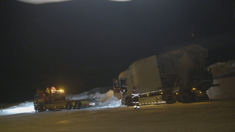 A smashed up truck. – Bild: National Geographic